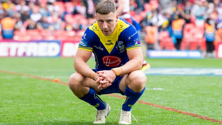 Picture by Allan McKenzie/SWpix.com - 08/06/2024 - Rugby League - Betfred Challenge Cup Final - Warrington Wolves v Wigan Warriors - Wembley Stadium, London, England - Warrington's George WIlliams dejected after his side's loss to Wigan in the Betfred Challenge Cup final.